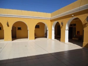 Hotel De Turismo (Lucia Yampa)